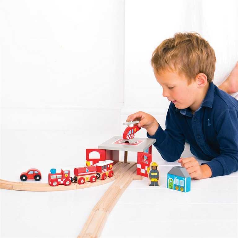 Bigjigs Rail Depo hasičská stanice - obrázek 7