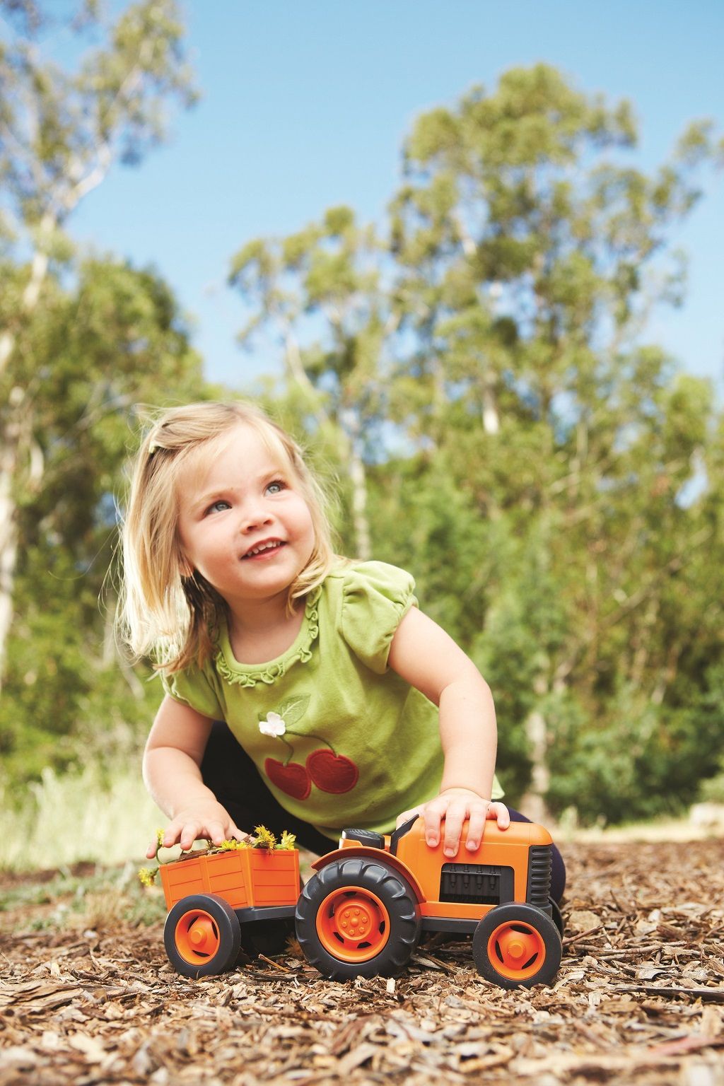 Green Toys - Traktor s vlečkou oranžový - obrázek 9