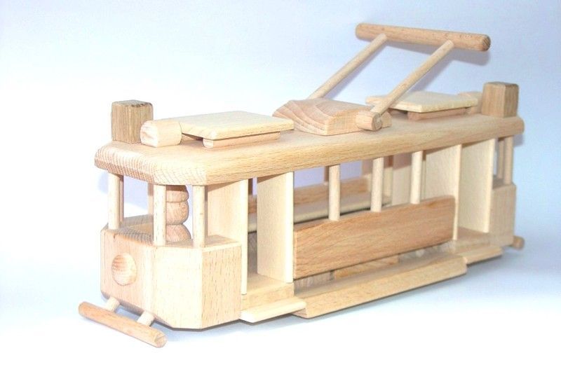 Ceeda Cavity - přírodní dřevěná historická tramvaj - obrázek 1