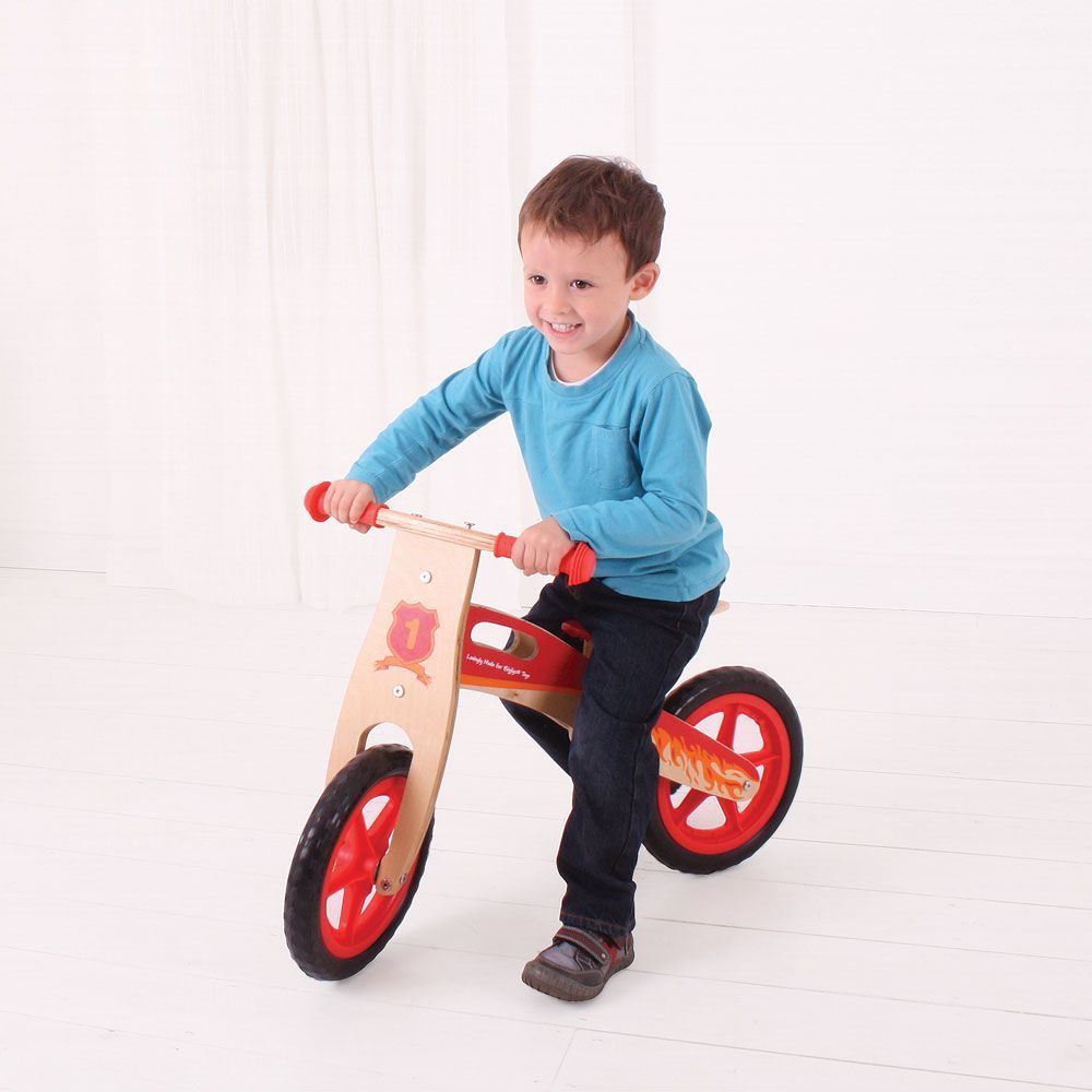Bigjigs Toys Dřevěné odrážedlo červené - obrázek 2