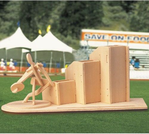 Woodcraft construction kit Woodcraft Dřevěné 3D puzzle stojánek na tužky hod diskem - obrázek 1