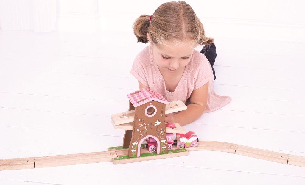 Bigjigs Rail Vílí stromový dům s dráhou - obrázek 6
