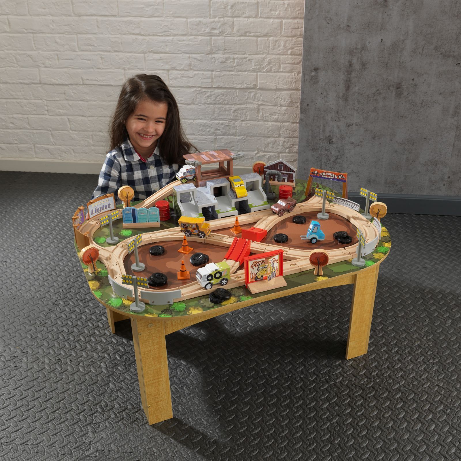 Kidkraft KidKraft  Disney Cars 3 autodráha Thunder Hollow - obrázek 9