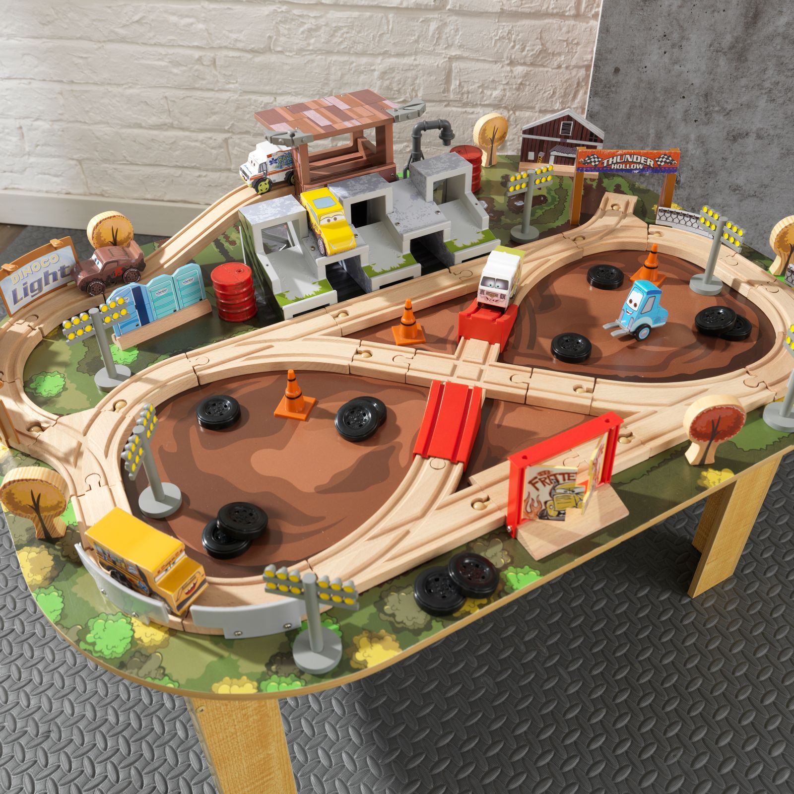 Kidkraft KidKraft  Disney Cars 3 autodráha Thunder Hollow - obrázek 14