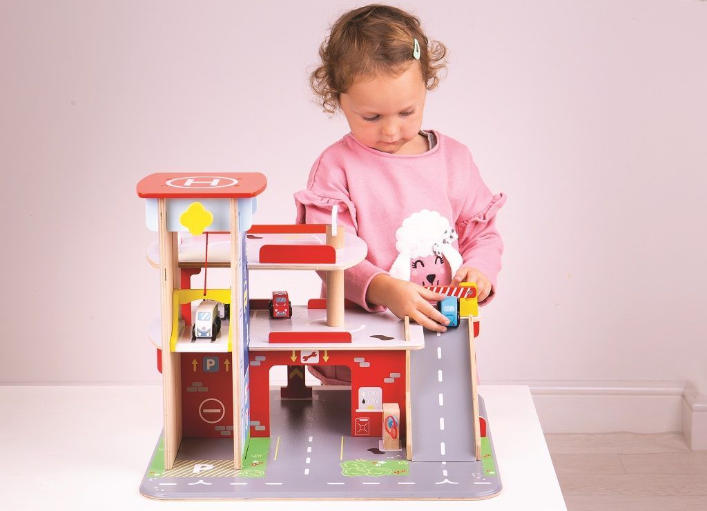 Bigjigs Toys Garáž s parkovištěm - obrázek 4