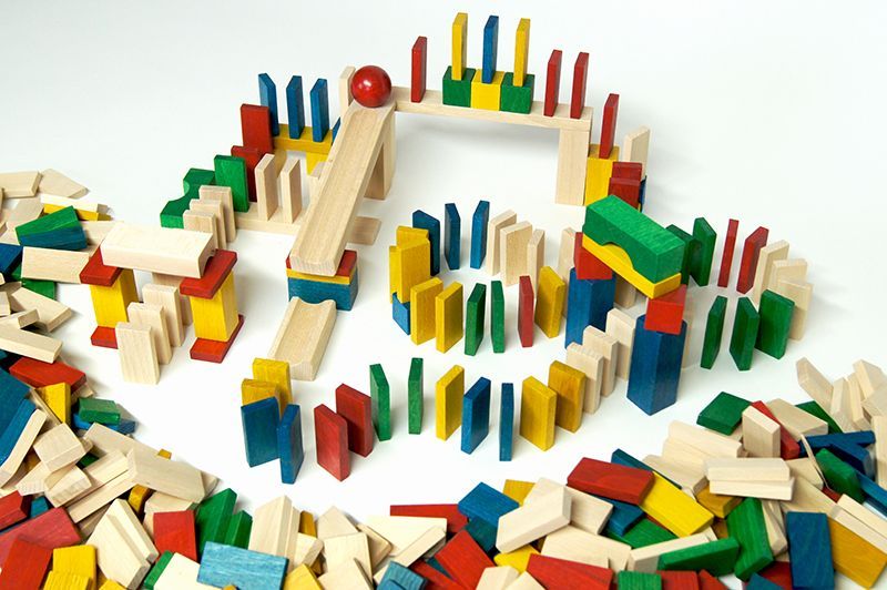 EkoToys Dřevěné domino barevné 830 ks - obrázek 5
