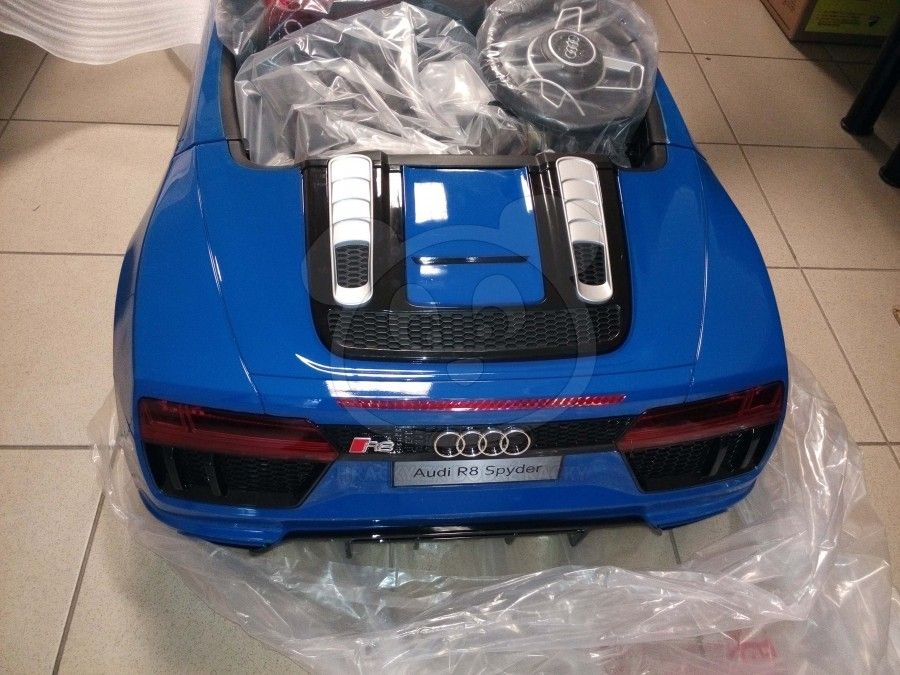 Dětské elektrické autíčko Audi R8 Spyder 2,4Ghz Lak - modré - obrázek 14