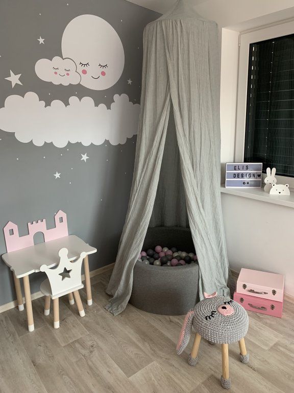 Dětská židlička korunka hvězdička bílá s bílými nožkami - obrázek 6
