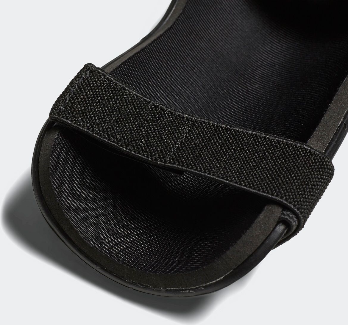 adidas Everlite černá L - obrázek 3