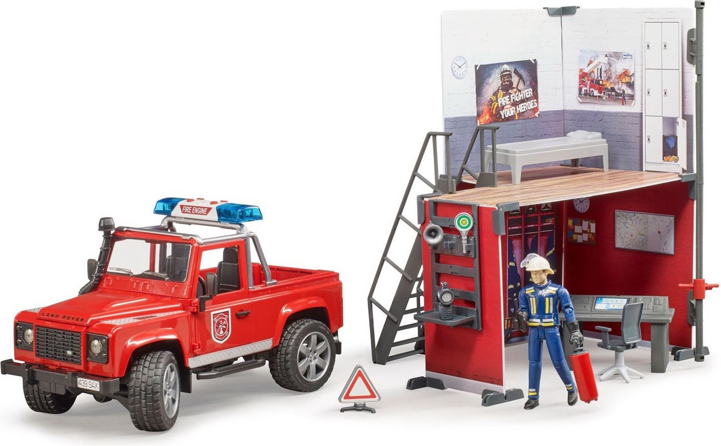 Bruder 62701  Land Rover Defender hasiči se stanicí a hasičem - obrázek 1