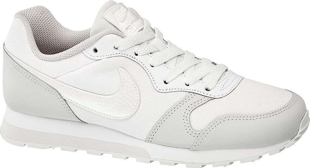 Deichmann - NIKE Bílé tenisky Nike Md Runner 2 Ess+ 35.5 šedobílá - obrázek 1