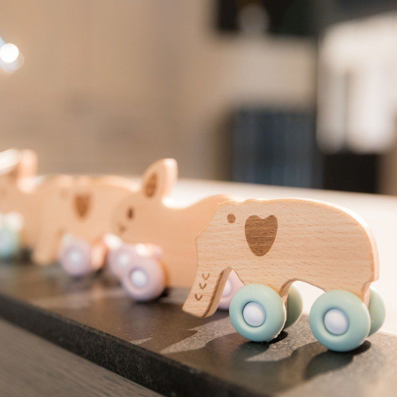 Dřevěná hračka Bo Jungle B-Woody Elephant Pastel Pink 2020 - obrázek 2