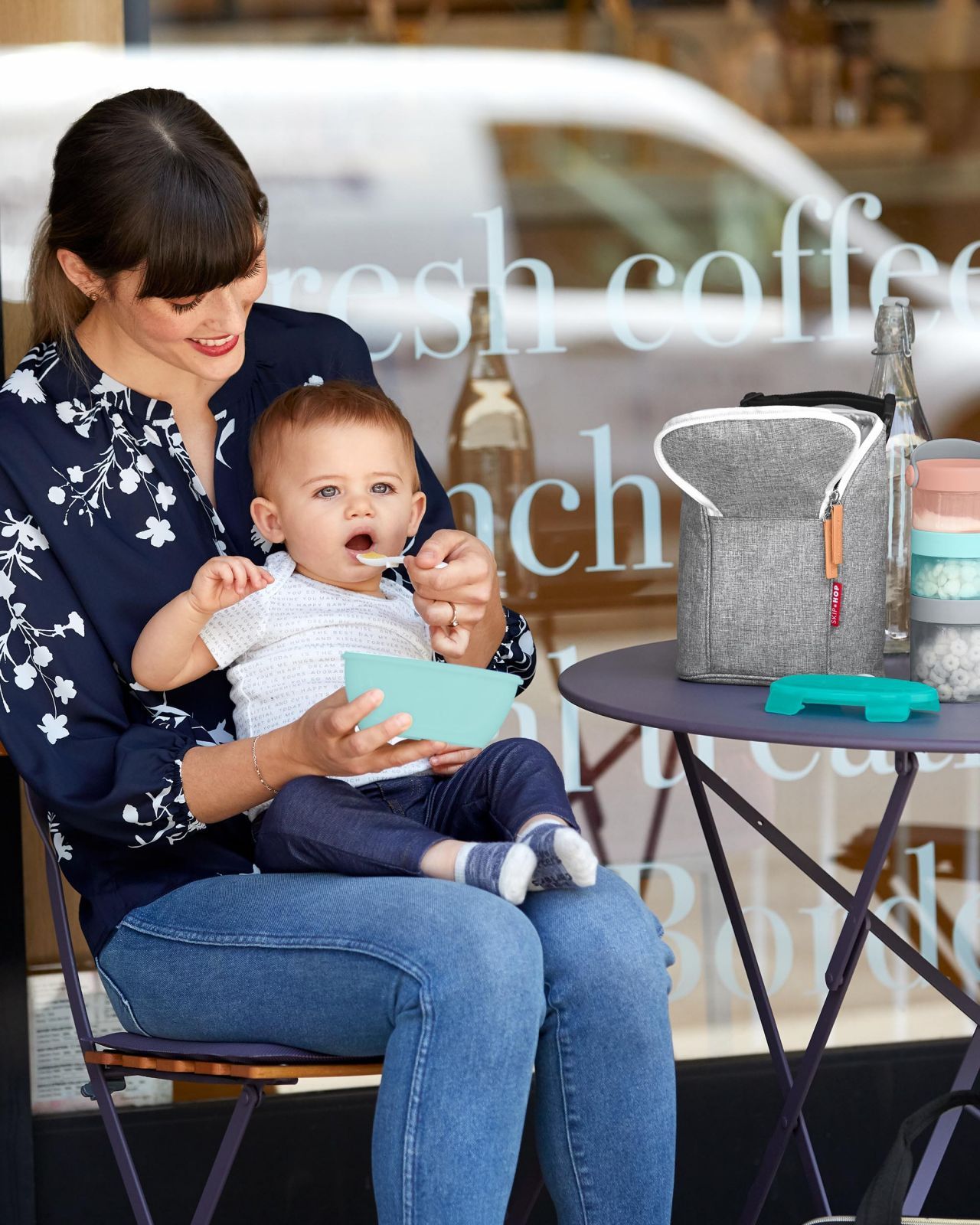 Skip Hop Miska s lžičkou v ochranném pouzdře Easy Serve Teal 240ml, 3m+ - obrázek 6