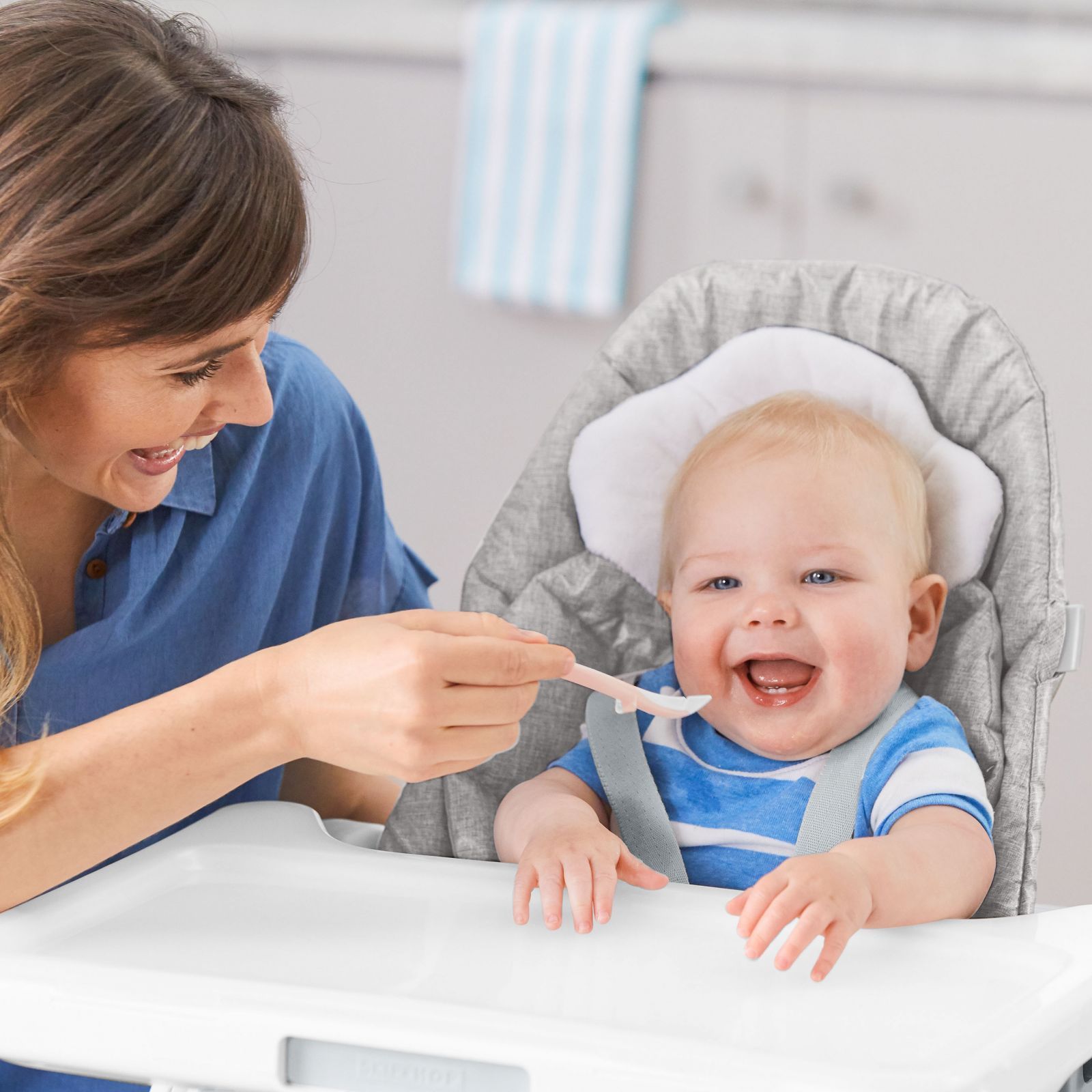 Skip Hop Lžičky silikonové Easy Feed Grey, Coral 2ks, 6m+ - obrázek 4