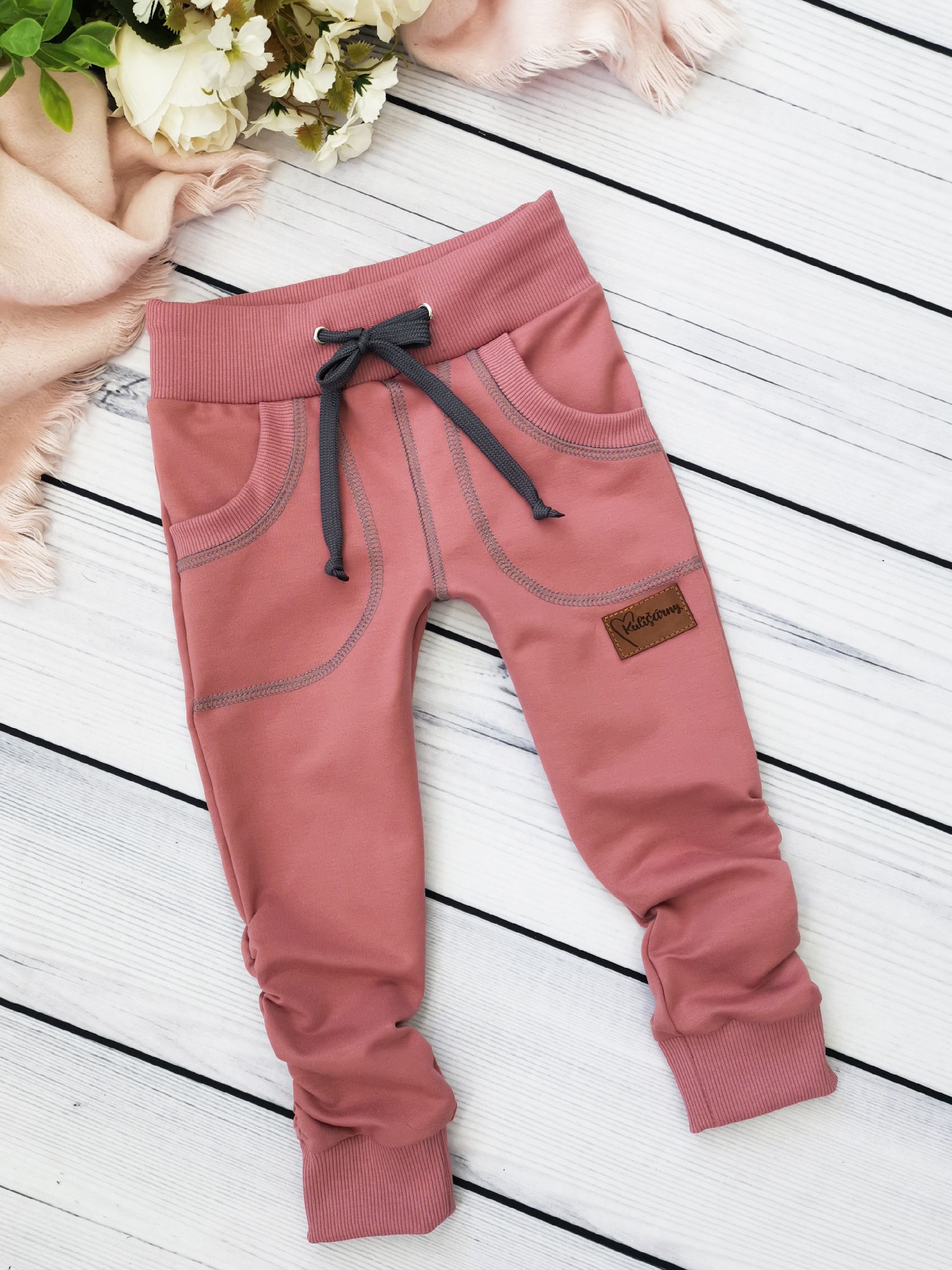 Kulišárny (handmade) Tepláčky ,,OldPink,, řasené VELIKOST: 86-92 - obrázek 1