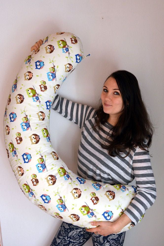 KHC Kojící těhotenský relaxační polštář Miki Obrovský 240 cm Barevné sovy na bílé Pratelný potah 12 barevných variant - obrázek 1