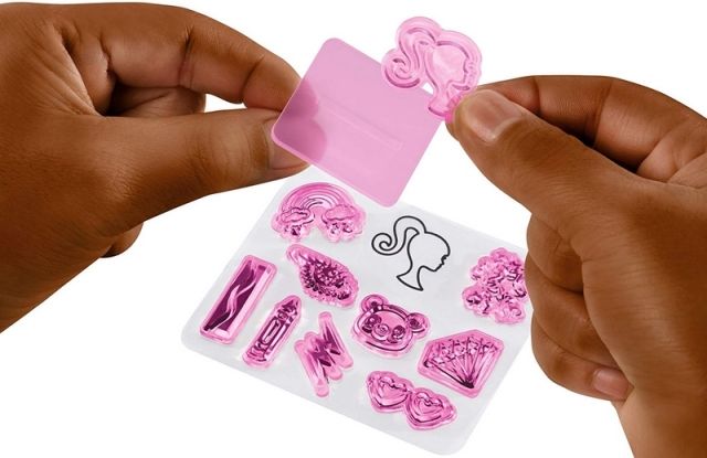 Barbie D.I.Y. CRAYOLA S MÓDNÍM POTISKEM ČERNOŠKA - obrázek 4