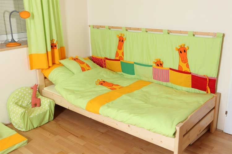 KAPSÁŘ ZA POSTEL - obrázek 3