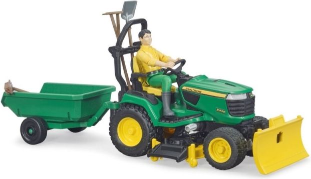 Bruder 62104 BWORLD Zahradní traktor John Deere X949 s figurkou a příslušenstvím - obrázek 3