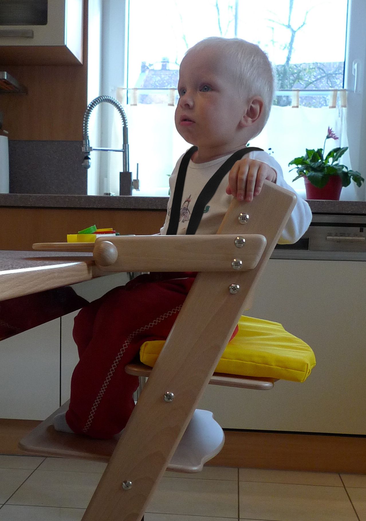 KOMPLET PULTÍK S KŠANDIČKAMI K ŽIDLI JITRO - obrázek 4