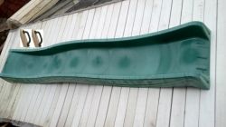 Skluzavka Jungle Gym pro podestu ve výšce 1,2m tmavě zelená s madýlky - obrázek 1