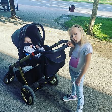 Kočárek Baby Active Mommy Glossy trojkombinace s autosedačkou Black/Silver - obrázek 8