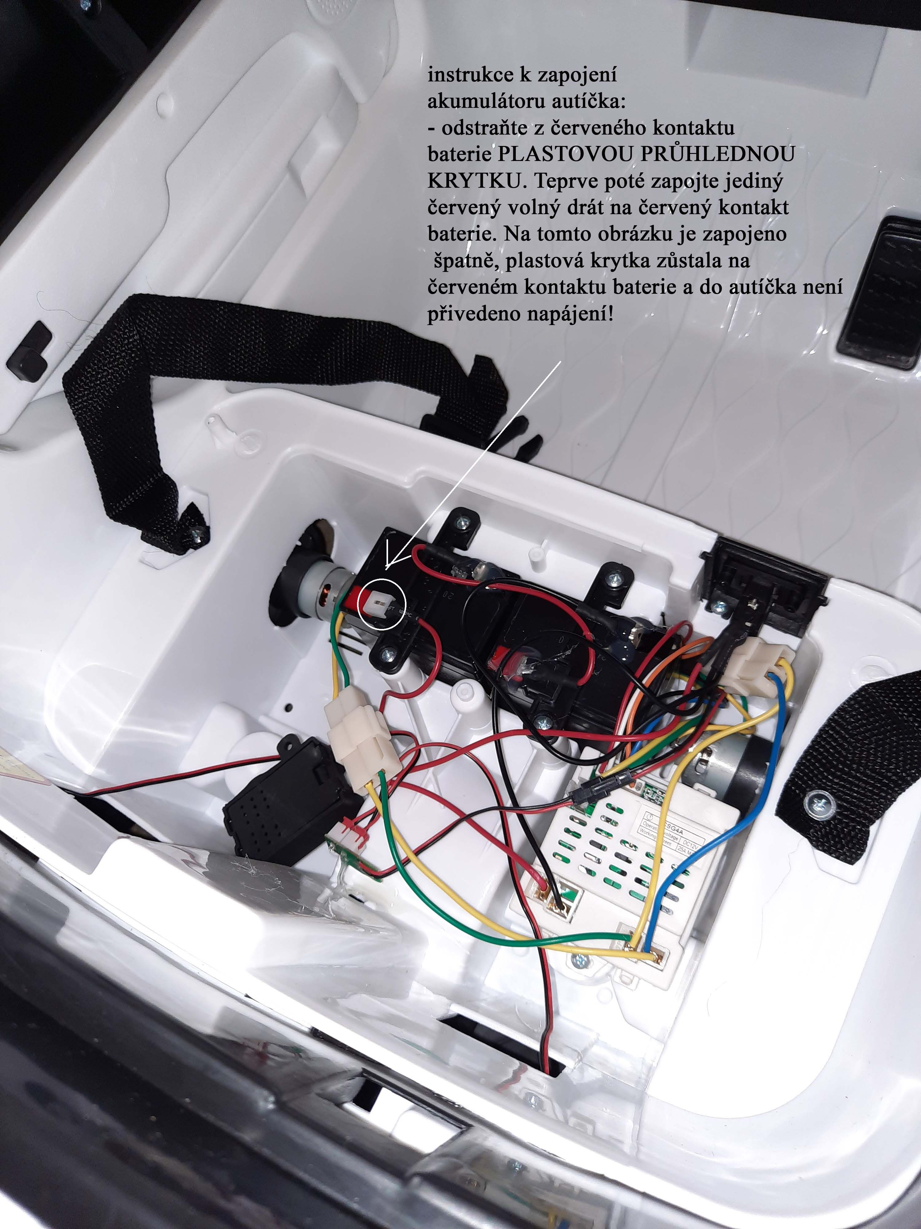 HračkyZaDobréKačky Elektrické autíčko Range Rover - zelené EVA - obrázek 15