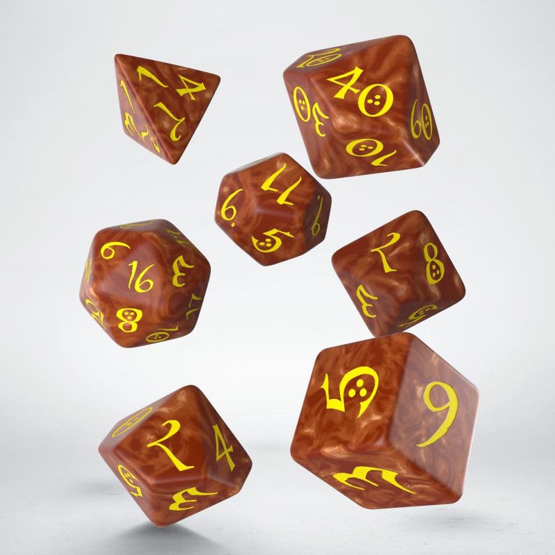 Q-Workshop Classic RPG Dice Set (7 dice) karamelová / žlutá - obrázek 2