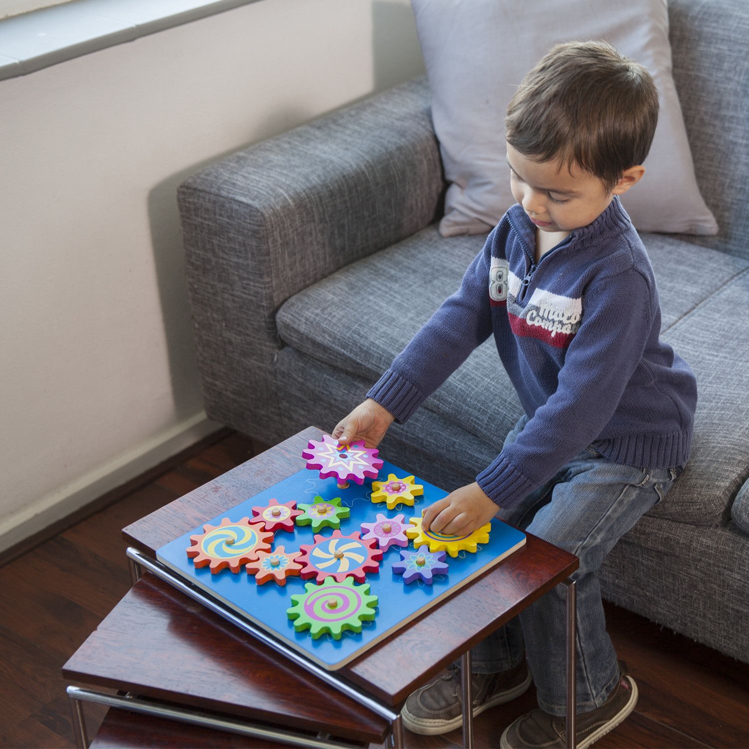 New Classic Toys Dřevěné puzzle ozubená kolečka - obrázek 5
