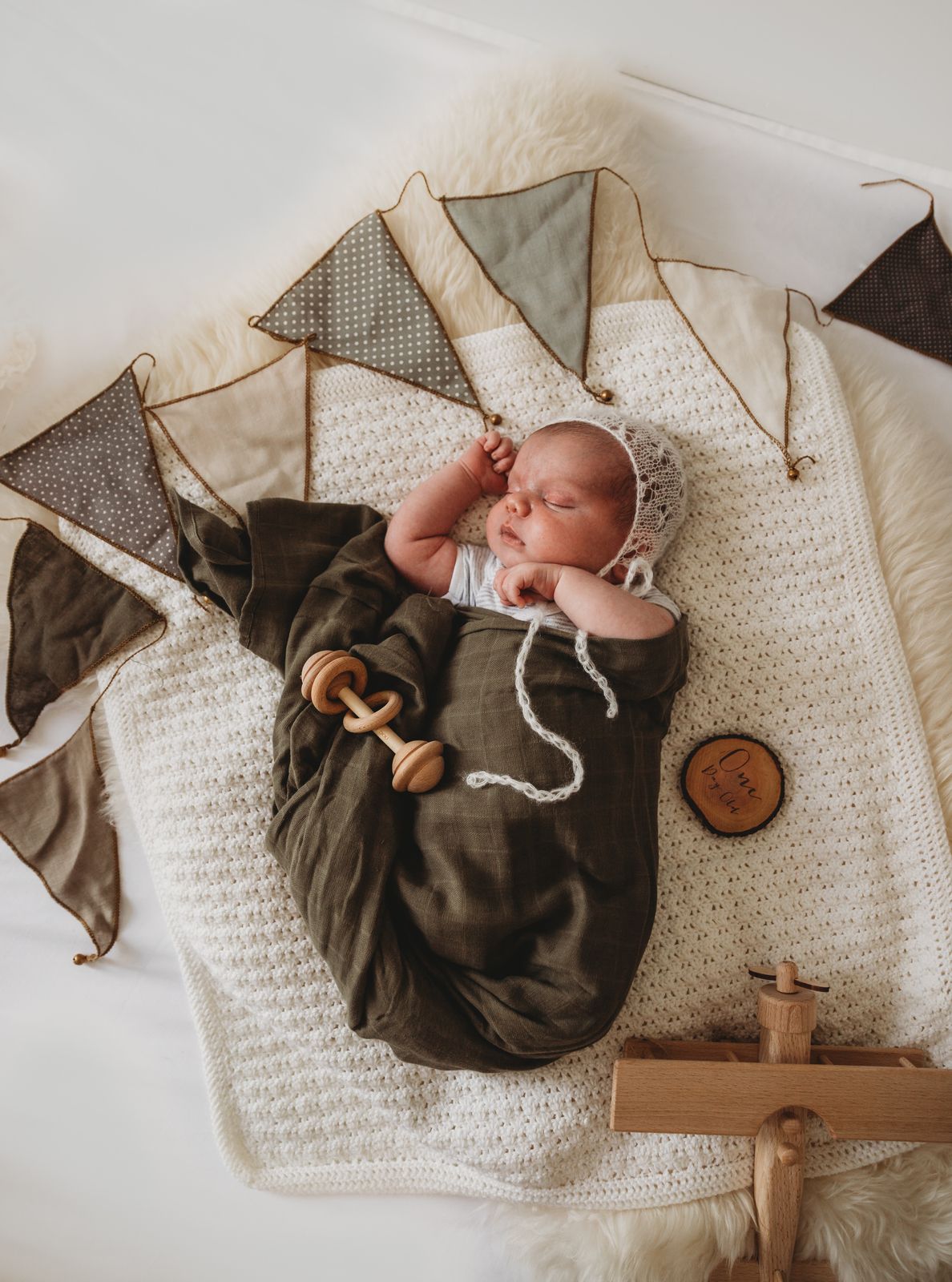 Snuggle Hunny Kids Organická mušelinová zavinovací plena olive - obrázek 4