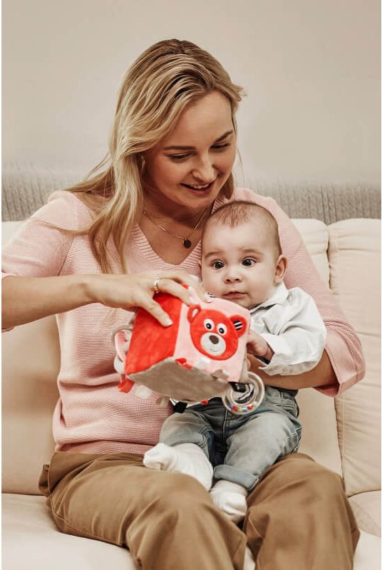 Plyšová senzorická kostka Canpol babies MEDVÍDCI červená - obrázek 3