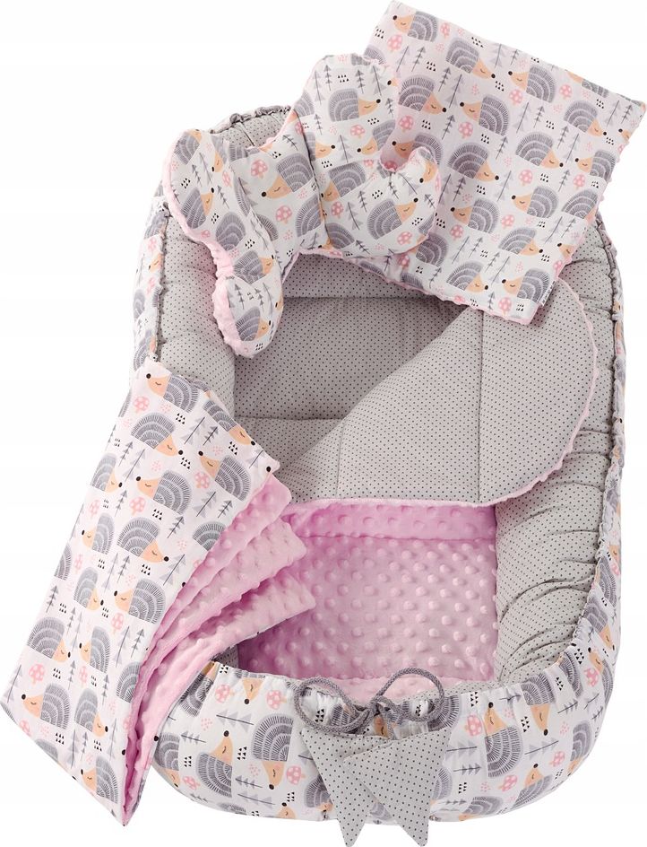 Set do postýlky BABYBOOM, 5ks, hnízdo, polštář, přikrývka, motýlek, matrace + obal, barva šedá a růžová, motiv ježek - obrázek 1