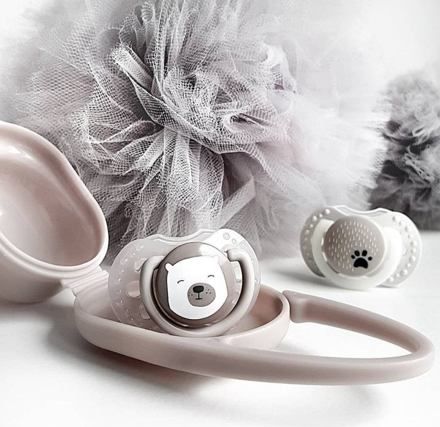 LOVI Dudlík silikonový dynamický BUDDY BEAR 6-18m 2ks - obrázek 4