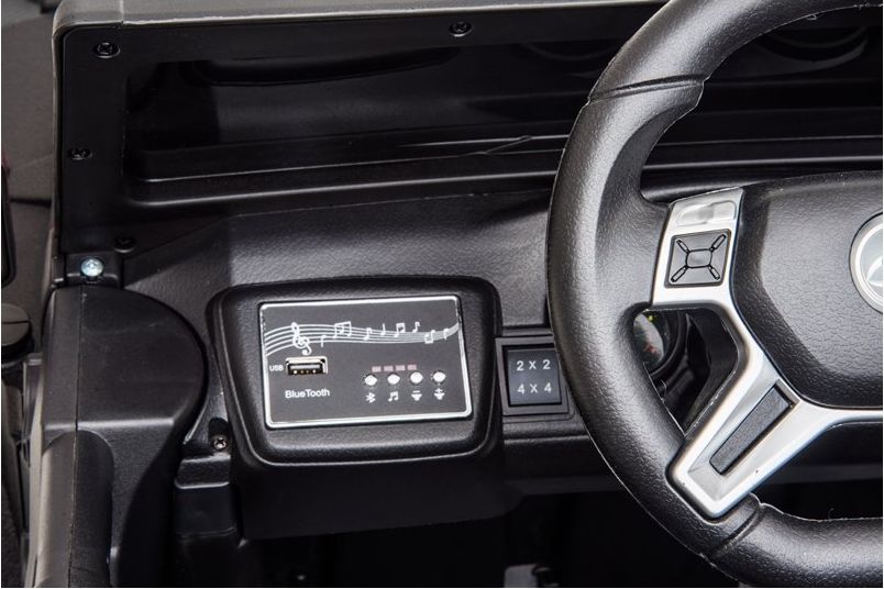Dětské elektrické autíčko Master of Terain 4x4 - červené - obrázek 11