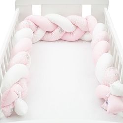 Mantinel do postýlky copánkový - KRÁLÍČCI na růžovém - 225cm - obrázek 1