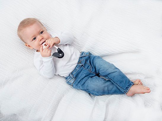 PROFIBABY Chrastítko - špendlík černobílý - obrázek 3