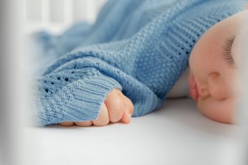 Dětská pletená bambusová deka do kočárku Sensillo jeans - obrázek 2