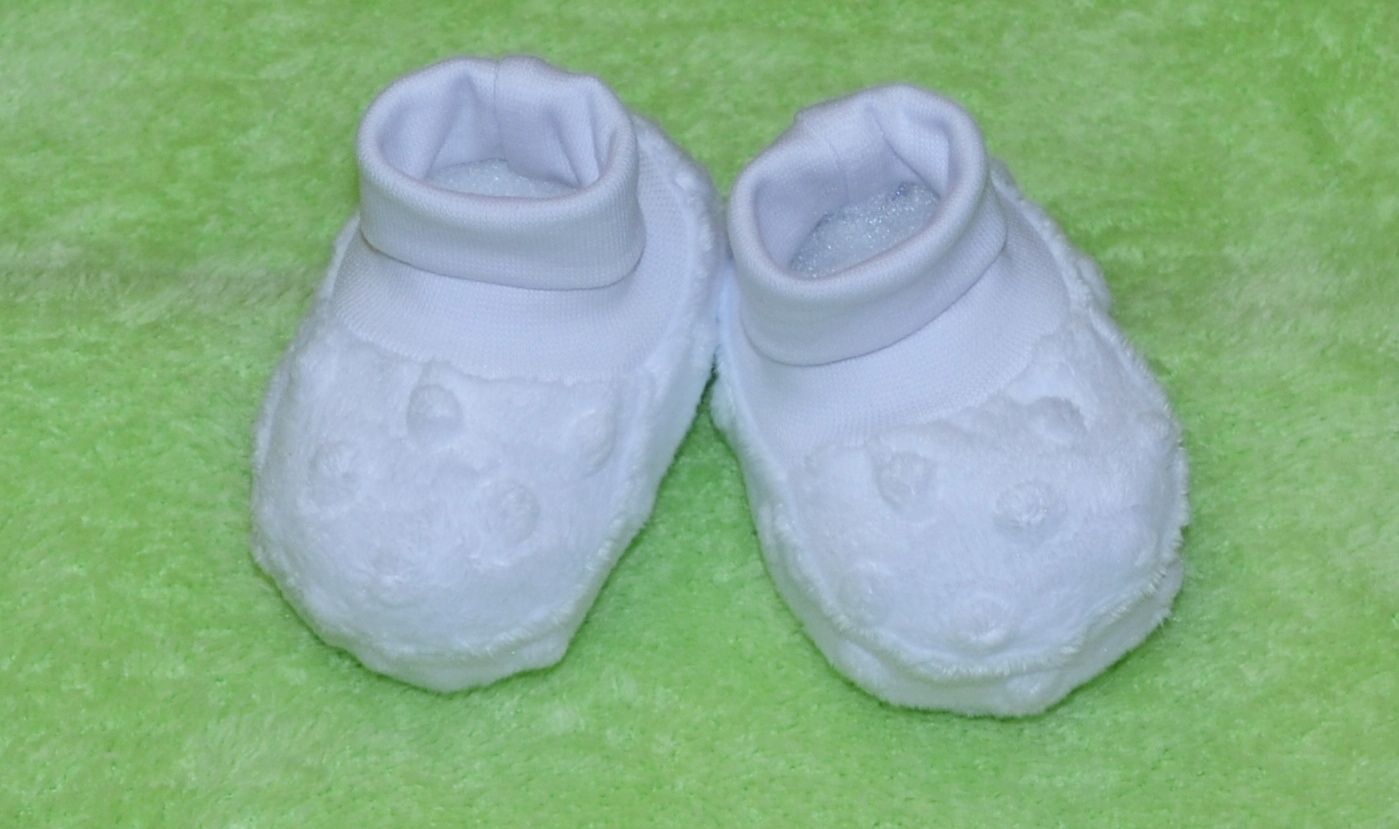 Kojenecké papučky, Dětský svět, Minky bílé velikost 00 (Papučky pro miminko, Dětský svět, Minky bílé velikost 00) - obrázek 1