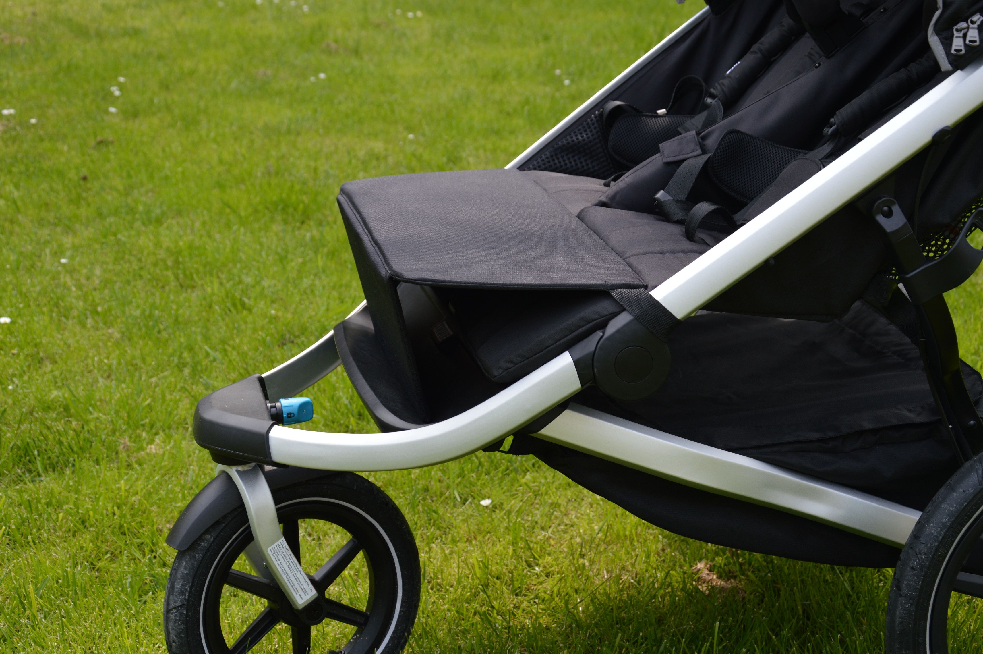 Ma-tata.cz Polohování nožiček Thule Urban Glide 2 - obrázek 1