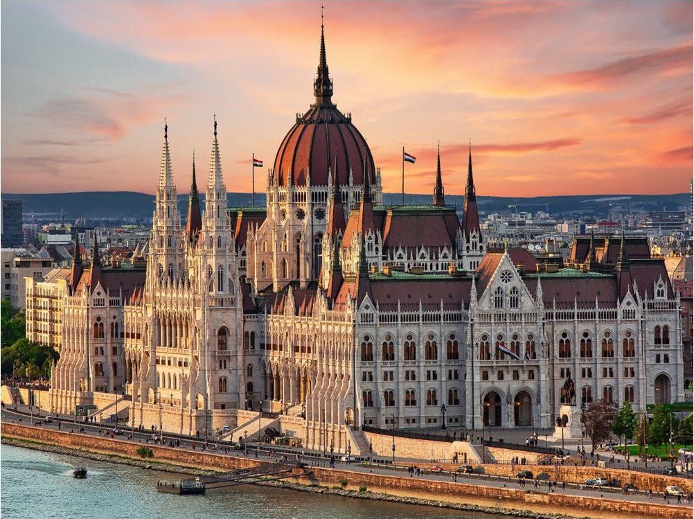 TREFL Puzzle Budova parlamentu, Budapešť 500 dílků - obrázek 1