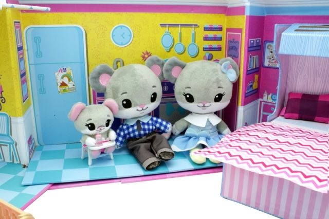 TM Toys TINY TUKKINS - domeček Deluxe (3 plyšáci s doplňky) - obrázek 4