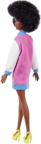 Barbie modelka 156 v Letterman bundě GRB48 - obrázek 4