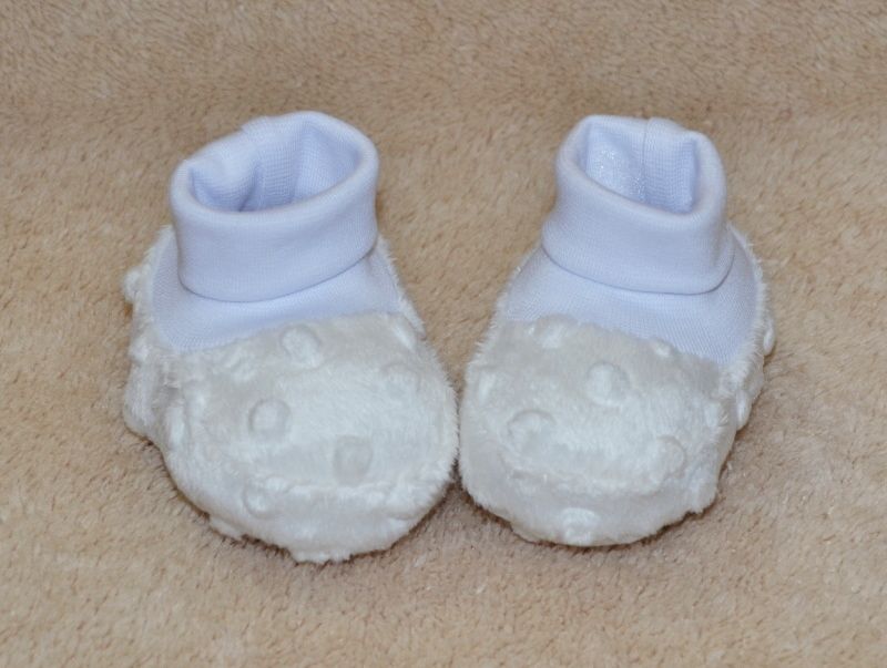 Kojenecké papučky Dětský svět Minky krémové velikost 00 (Papučky pro miminko, Dětský svět, Minky krémové velikost 00) - obrázek 1