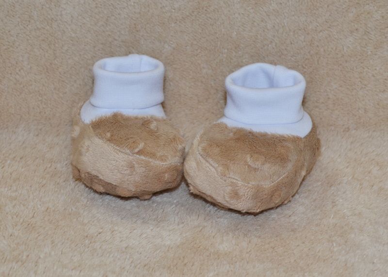 Kojenecké papučky Dětský svět Minky béžové velikost 00 (Papučky pro miminko, Dětský svět, Minky béžové velikost 00) - obrázek 1