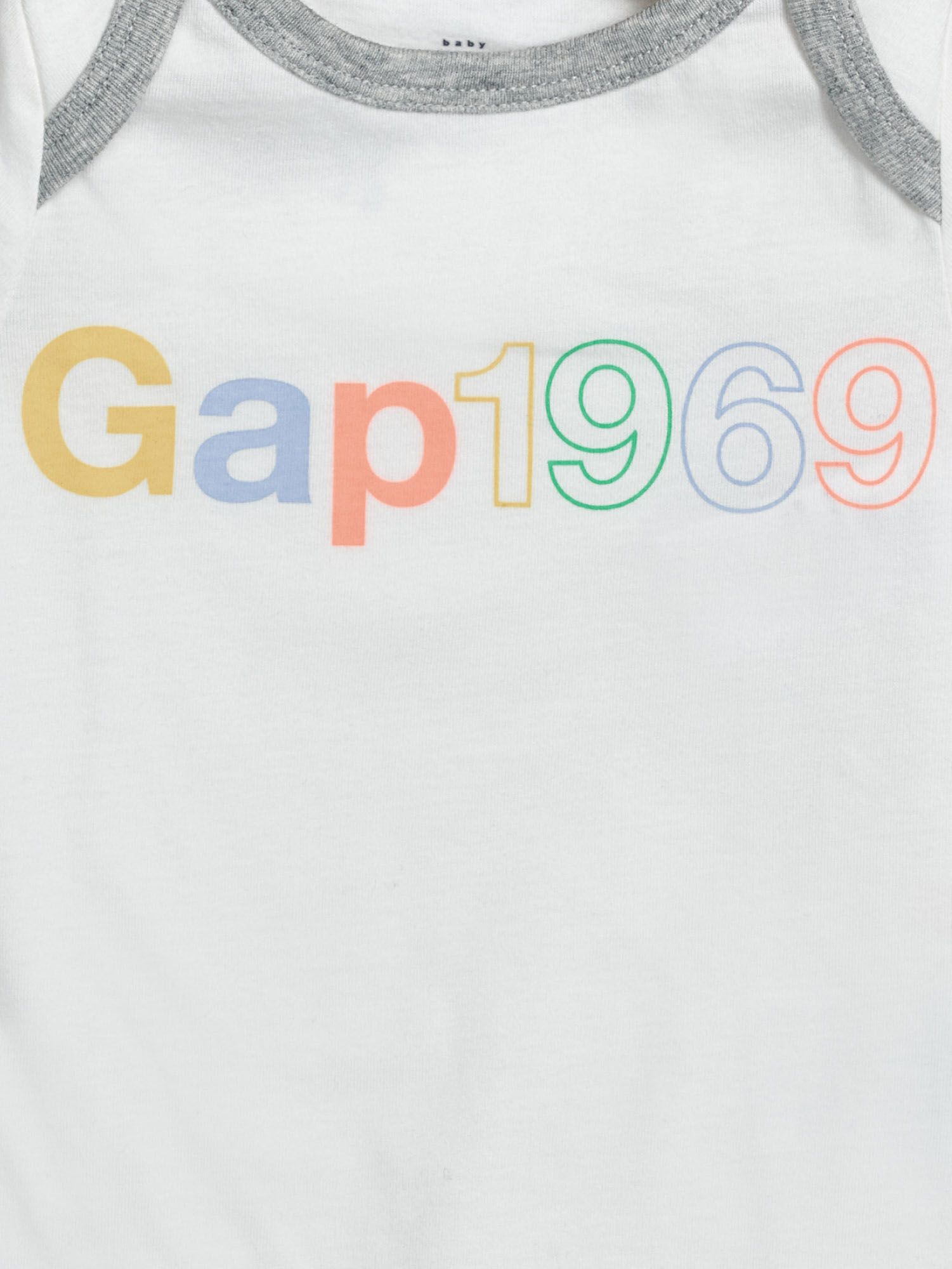 GAP bílé dětské body s logem - 12-18M - obrázek 2