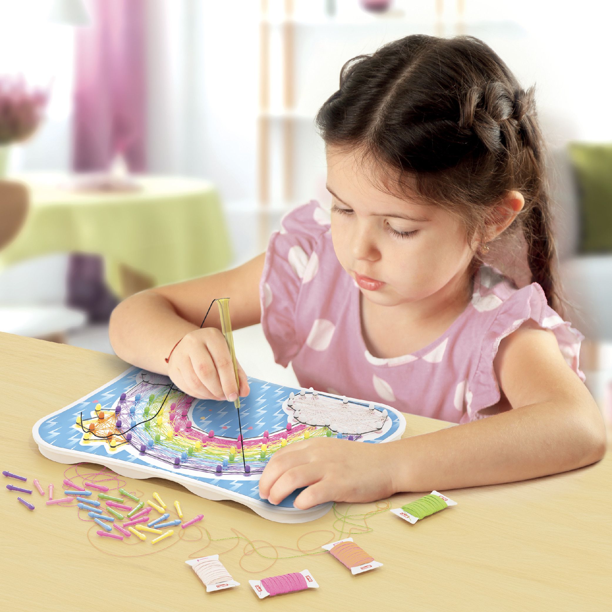 Quercetti Play Creativo String Art Fancy – kreslení pomocí nití a kolíčků - obrázek 3