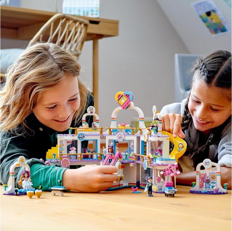 LEGO Nákupní centrum v městečku Heartlake 41450 - obrázek 3