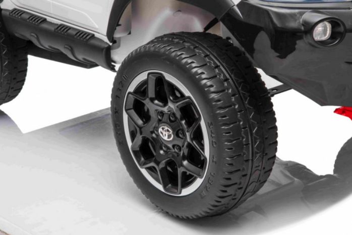Elektrické autíčko Toyota Hilux  - černá - obrázek 12