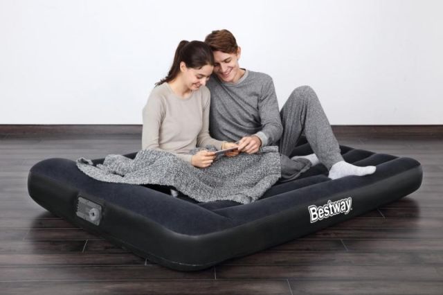 Bestway 67462 Semišová nafukovací matrace TRITECH s el. Pumpou 191 x137 x 30 cm - obrázek 3