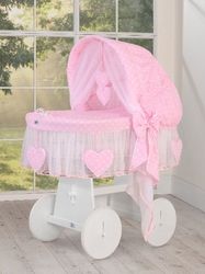 Koš proutěný bílý s boudičkou a výbavou - SRDÍČKA puntíky na růžovém - My Sweet Baby - obrázek 2